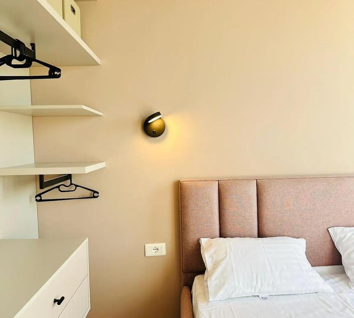 Lovely Apartments Near The City Center 地拉那 0*,  阿尔巴尼亚